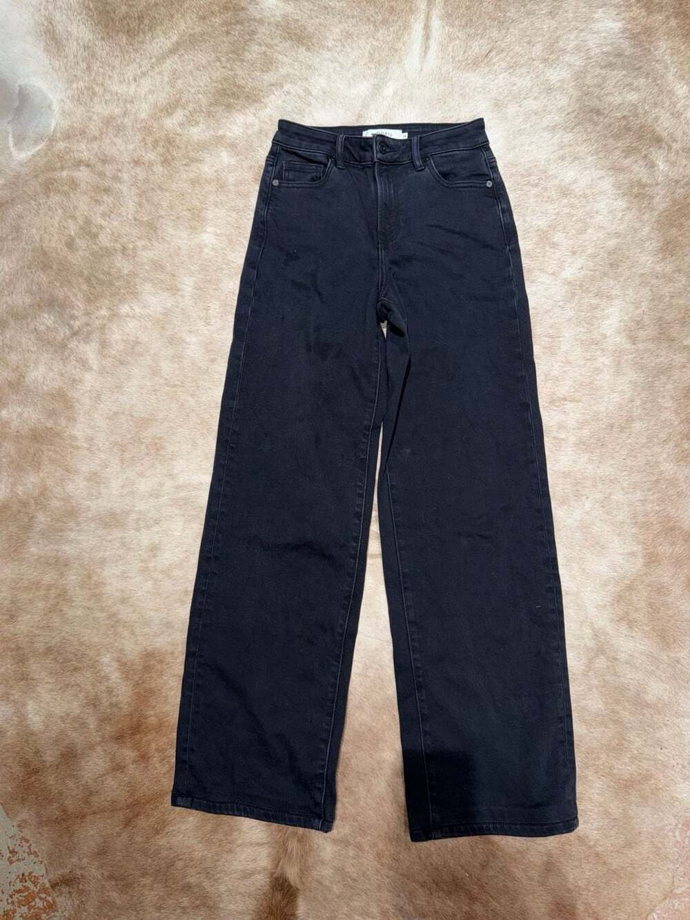 Hidden Wide-Leg Jeans in Black